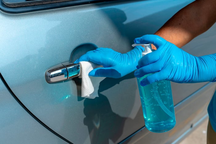 Blog-continental-motores-volkswagen-Si-tienes-que-salir-te-mostramos-como-debes-desinfectar-tu-carro-dos